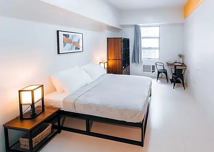 Hotel The Flats Circuit Manila