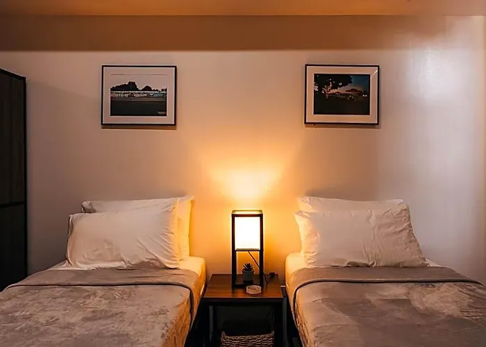Hotel The Flats Circuit Manila